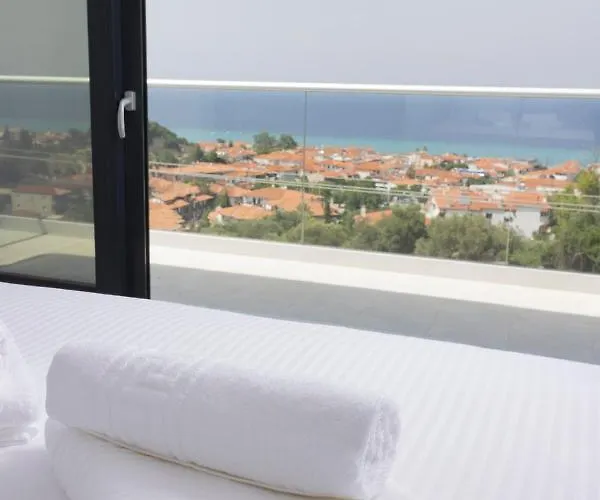 The Sea View * Polychrono