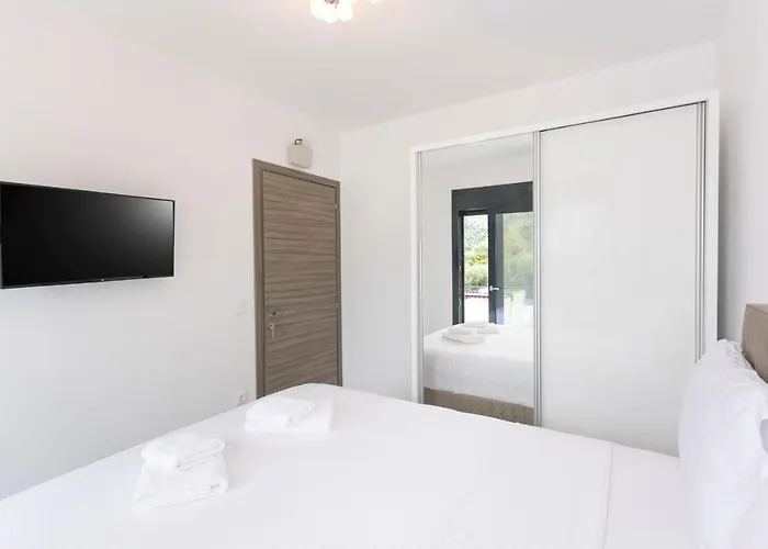 Apartment The Sea View